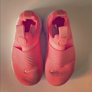Toddler Girls Size 9 Nike Sneakers
